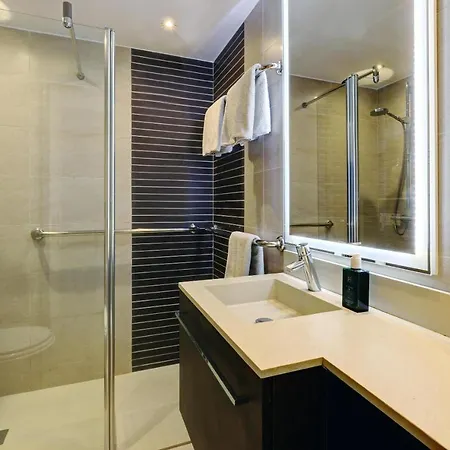 Apartment - Car Included Estepona